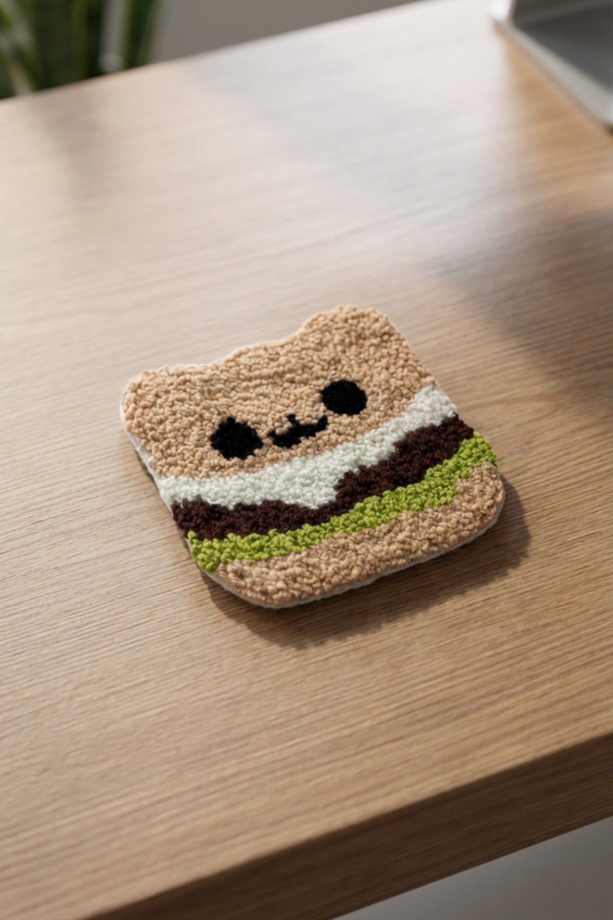 Sevimli Burger Karakter Figürlü El Yapımı Punch Bardak Altlığı