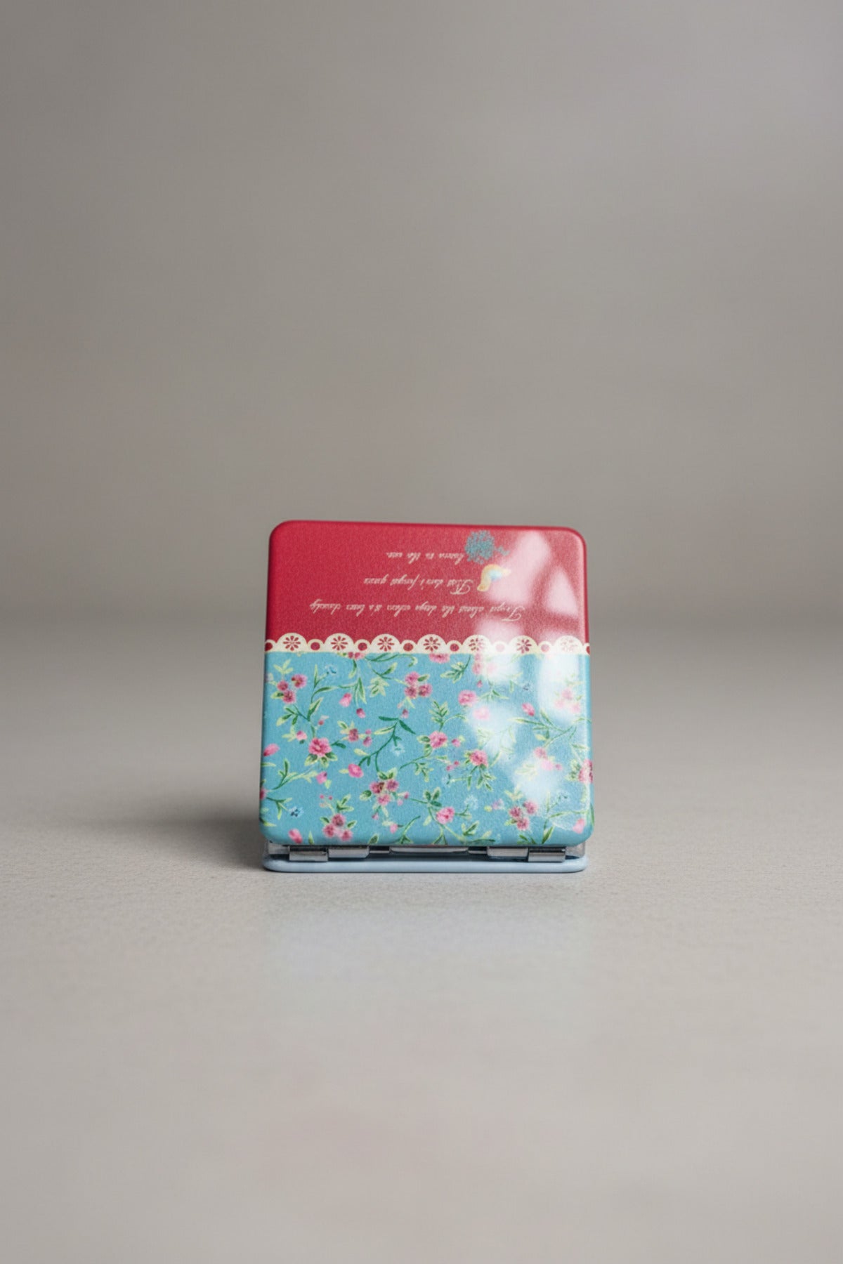 6x6 Cm Kare Kapaklı Cep Aynası Taşınabilir Makyaj Aynası - Kırmızı - 4
